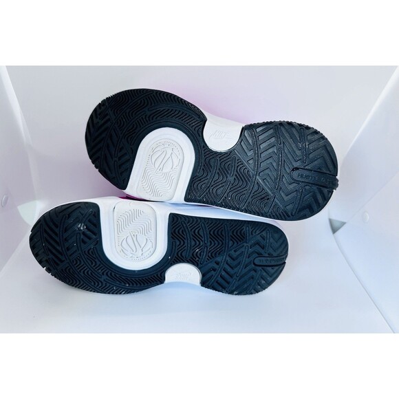 Nike Girls Basketball Shoes Pink/black/white Size 4Y Adjustable hook and loop - Picture 9 of 9